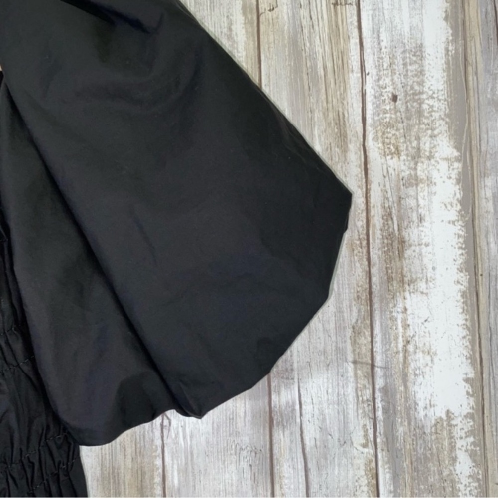 ASTR Savina Bubble Sleeve Black Top - Picture 7 of 7